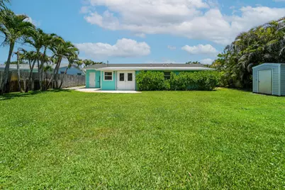18966 SE Southgate Drive, Jupiter, FL 33469 - Photo 3