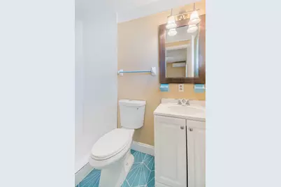 2546 NE Hickory Avenue #B Efficiency, Jensen Beach, FL 34957 - Photo 9