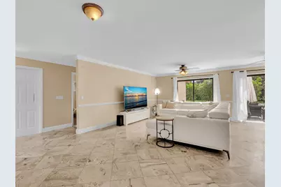 3971 NW 5th Drive, Deerfield Beach, FL 33442 - Photo 11