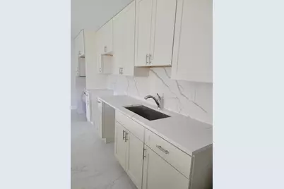 240 SW 7th Street #9, Boca Raton, FL 33432 - Photo 5