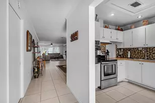 2886 Fernley Dr E, West Palm Beach, FL 33415 - Photo 7