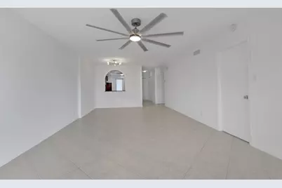 750 N Ocean Boulevard #1904, Pompano Beach, FL 33062 - Photo 9
