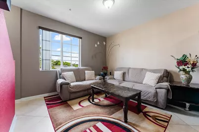 131 NW 2nd Avenue #3, Hallandale, FL 33009 - Photo 3