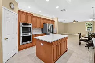 2520 Glendale Pl, Royal Palm Beach, FL 33411 - Photo 21