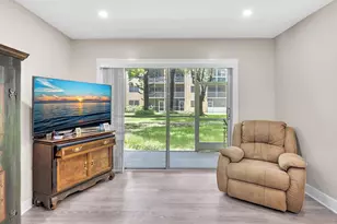 100 Ashbury Rd, Hollywood, FL 33024 - Photo 19