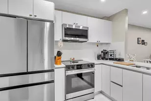 100 Ashbury Rd, Hollywood, FL 33024 - Photo 9