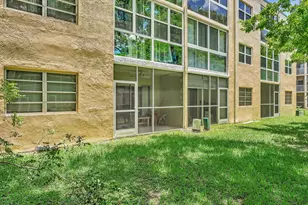 100 Ashbury Rd, Hollywood, FL 33024 - Photo 37