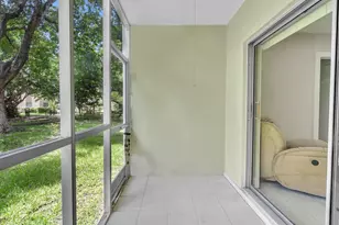 100 Ashbury Rd, Hollywood, FL 33024 - Photo 23