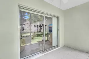 100 Ashbury Rd, Hollywood, FL 33024 - Photo 23