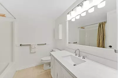 10821 N Military Trail #Apt 19, Palm Beach Gardens, FL 33410 - Photo 11