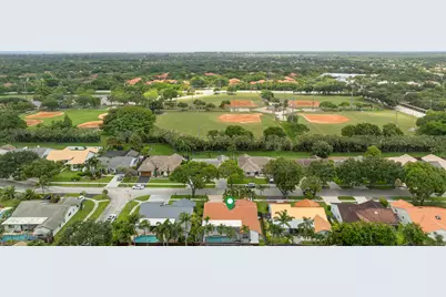 10506 NW 7th Court, Plantation, FL 33324 - Photo 17