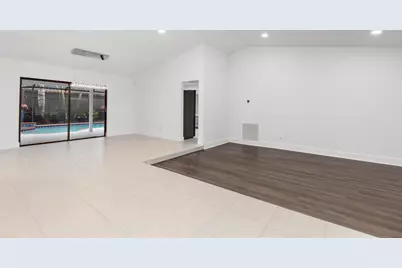 10506 NW 7th Court, Plantation, FL 33324 - Photo 9