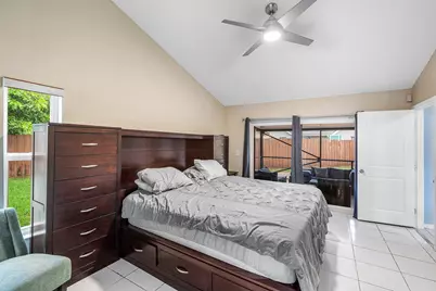 5781 Laurel Green Circle, Boynton Beach, FL 33437 - Photo 19