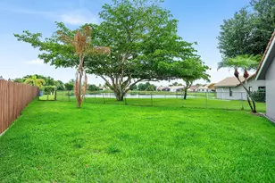 5781 Laurel Green Cir, Boynton Beach, FL 33437 - Photo 35