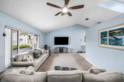 5781 Laurel Green Circle, Boynton Beach, FL 33437 - Photo 7