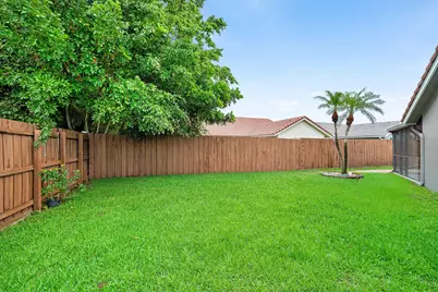 5781 Laurel Green Circle, Boynton Beach, FL 33437 - Photo 37