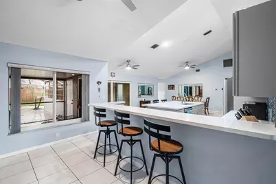 5781 Laurel Green Circle, Boynton Beach, FL 33437 - Photo 9
