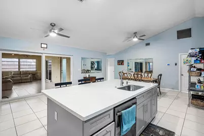 5781 Laurel Green Circle, Boynton Beach, FL 33437 - Photo 13