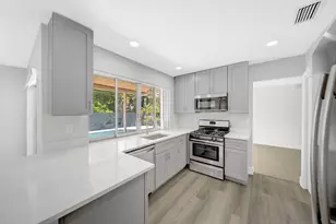 2545 NW 105th Ln, Sunrise, FL 33322 - Photo 9