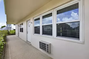 127 Chatham F, West Palm Beach, FL 33417 - Photo 3