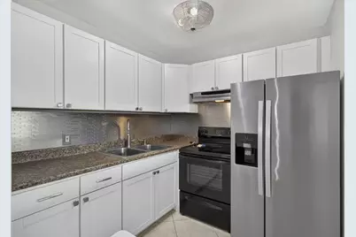 127 Chatham F, West Palm Beach, FL 33417 - Photo 7