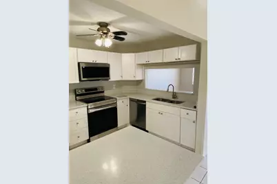 2217 Discovery Circle W, Deerfield Beach, FL 33442 - Photo 21