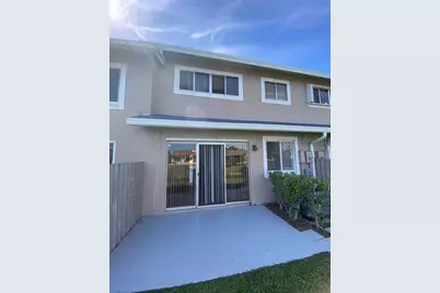 2217 Discovery Circle W, Deerfield Beach, FL 33442 - Photo 3