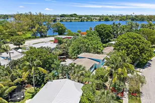 1429 Crest Dr, Lake Worth, FL 33461 - Photo 37