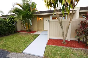10127 E Boca Bend E, Boca Raton, FL 33428 - Photo 3