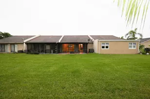 10127 E Boca Bend E, Boca Raton, FL 33428 - Photo 5
