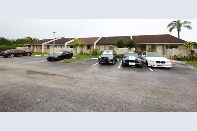 10127 E Boca Bend E #B2, Boca Raton, FL 33428 - Photo 5