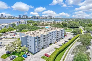 500 Executive Center Dr, West Palm Beach, FL 33401 - Photo 21