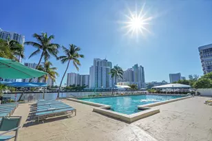 1000 Parkview Dr, Hallandale Beach, FL 33009 - Photo 27
