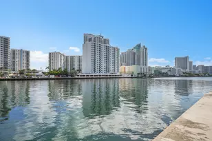 1000 Parkview Dr, Hallandale Beach, FL 33009 - Photo 25
