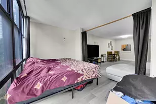1000 Parkview Dr, Hallandale Beach, FL 33009 - Photo 13