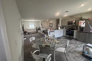 402 NE Mainsail St, Port Saint Lucie, FL 34983 - Photo 9