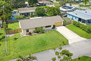 9090 Palladium Pl, Lake Worth, FL 33467 - Photo 5