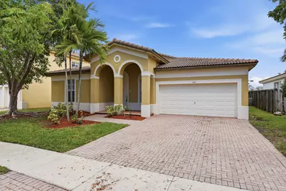 1412 NE 40th Avenue, Homestead, FL 33033 - Photo 1