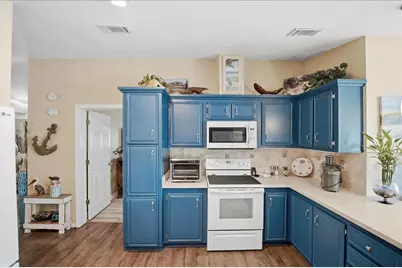 8475 Filifera Court, Port Saint Lucie, FL 34952 - Photo 17