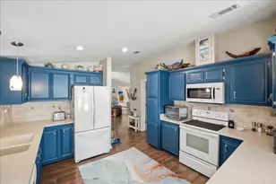 8475 Filifera Ct, Port Saint Lucie, FL 34952 - Photo 15