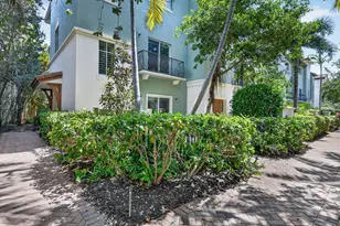 27 NW Hawthorne Pl, Boca Raton, FL 33432 - Photo 49