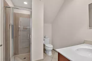 27 NW Hawthorne Pl, Boca Raton, FL 33432 - Photo 5