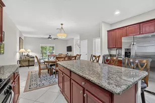 27 NW Hawthorne Pl, Boca Raton, FL 33432 - Photo 17