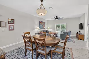 27 NW Hawthorne Pl, Boca Raton, FL 33432 - Photo 25