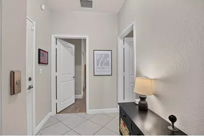 27 NW Hawthorne Place, Boca Raton, FL 33432 - Photo 5