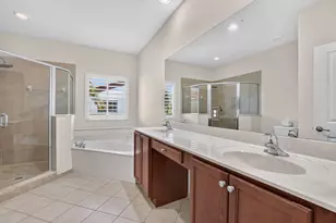 27 NW Hawthorne Pl, Boca Raton, FL 33432 - Photo 33