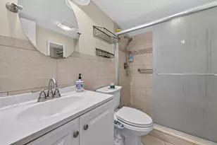 3010 NE 16th Ave, Oakland Park, FL 33334 - Photo 25