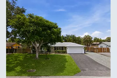 31 W Coconut Drive, Lake Worth, FL 33467 - Photo 1