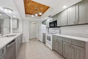 31 W Coconut Dr, Lake Worth, FL 33467 - Photo 11