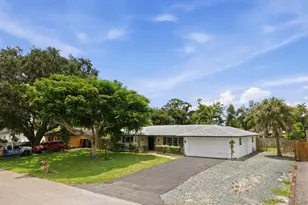 31 W Coconut Dr, Lake Worth, FL 33467 - Photo 3